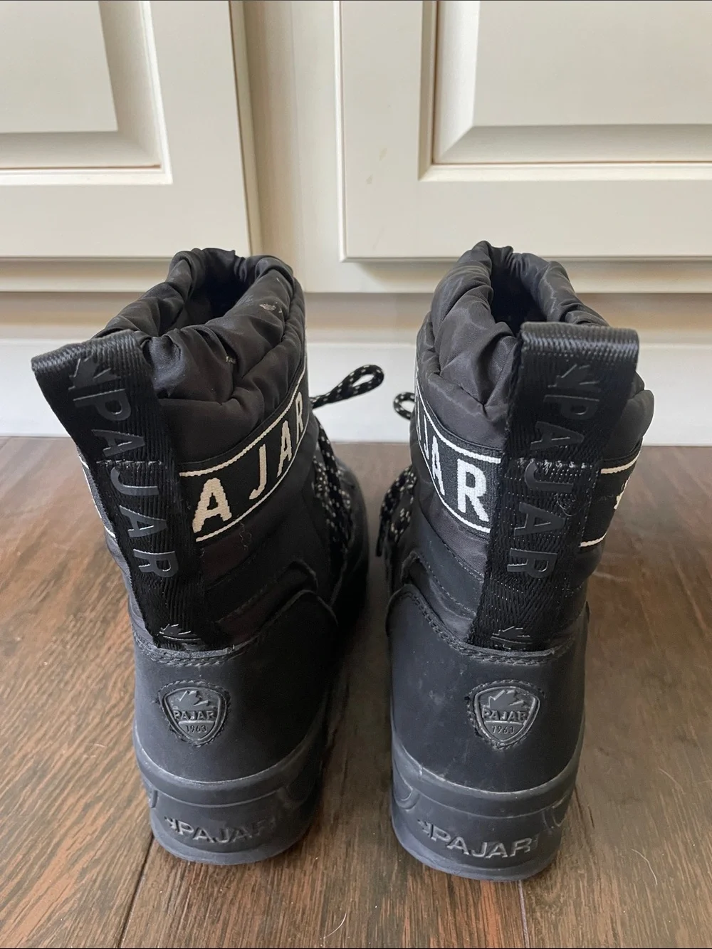 LIKE NEW PAJAR Galaxy Snow Boots!